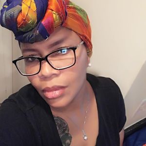 Meet your Posher, Candace